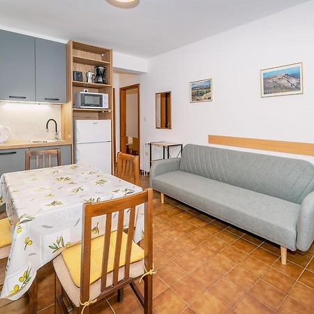 Apartmani Ana Juranic Jurandvor Exterior foto
